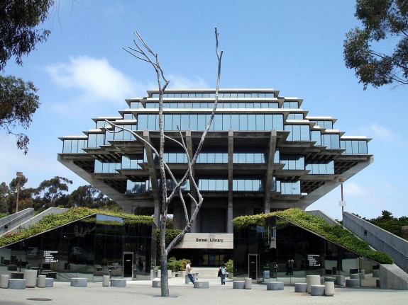 1200px-Geisel_Library,_UCSD