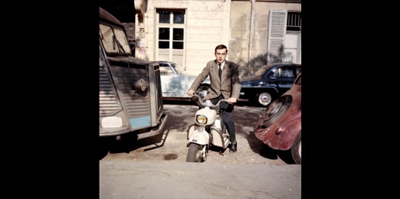 Autoportrait au rolleiflex. Paris 1959 (c) Raymond Depardon / Magnum Photos