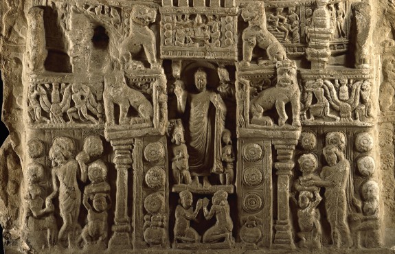 Détail montrant une image du Grand Sanctuaire lui-même et du Bouddha en forme corporelle, c. 250 av. (c) British Museum
