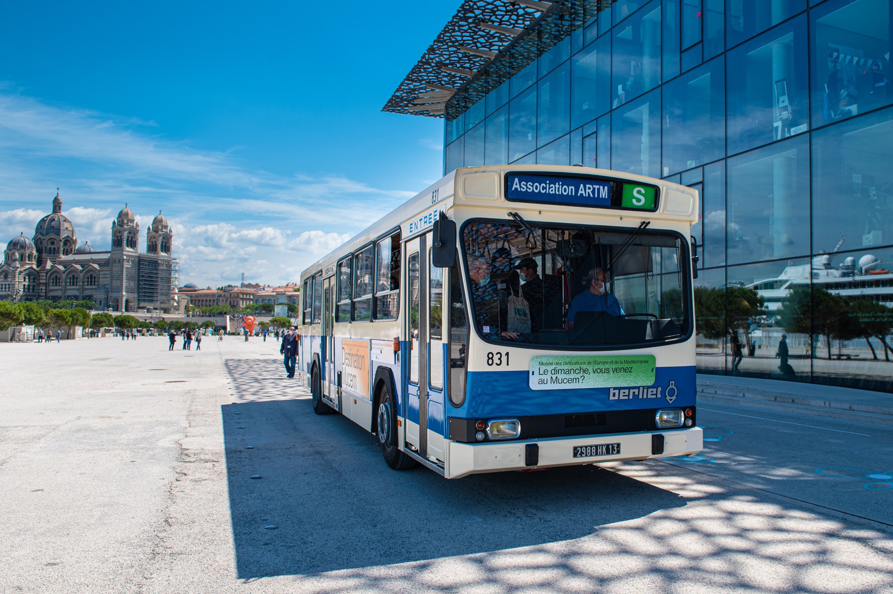 “Destination Mucem” : un bus emmène au musée les habitants des ...