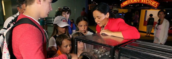 smithsonian teaching-historical-inquiry-with-objects_608x211_0