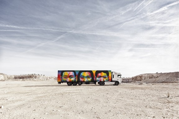 Okuda San Miguel. Photographie par Panci Calvo. (c) Truck Art Project