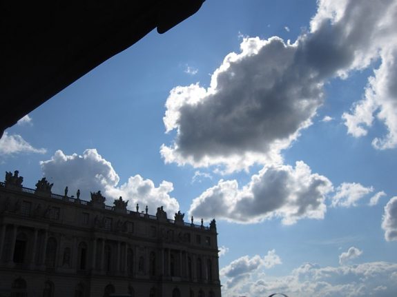 6 mois avant les JO, le Louvre et Versailles vont aligner leurs tarifs d’entrée à 21 euros